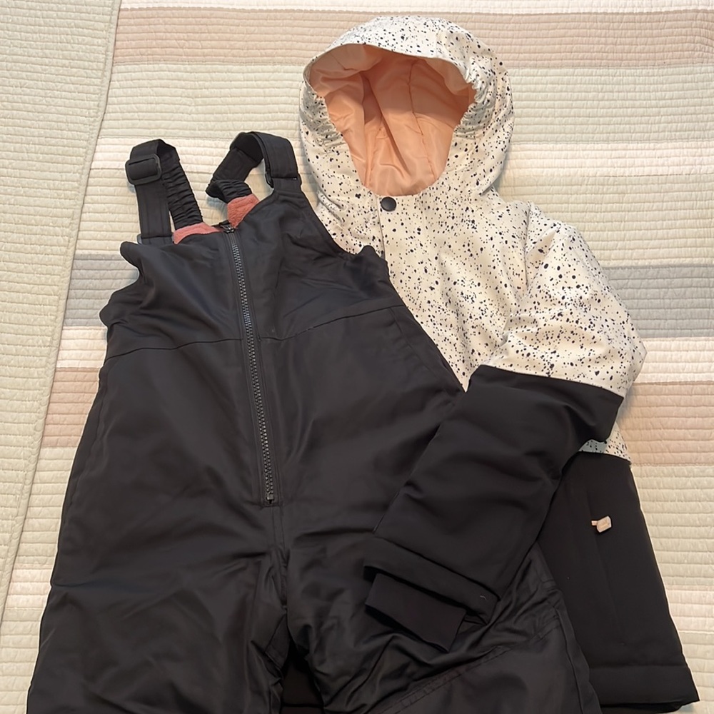 All in Motion snow suit set size S(6/6x)